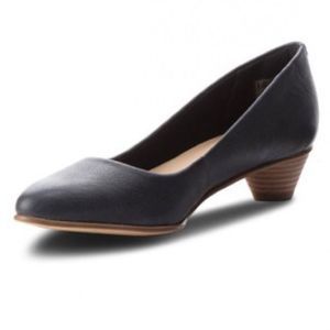 Clarks Plus Cushion Navy Leather Pumps Heels Mena Bloom 9 Pointed Toe